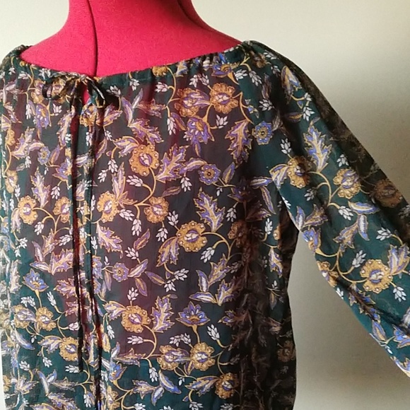 Sheer Pesant Blouse - Picture 2 of 4